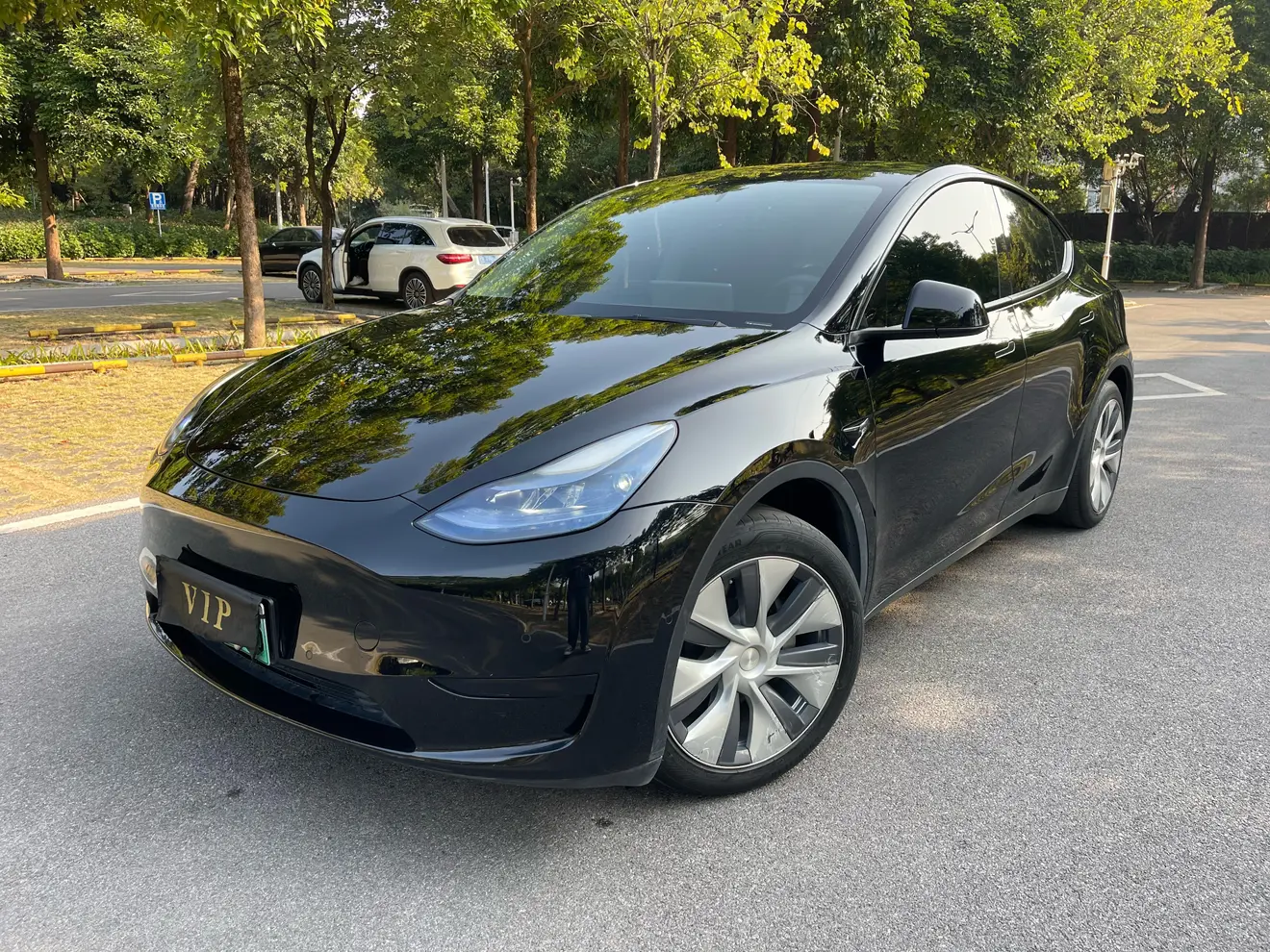 Tesla Model Y  из Китая