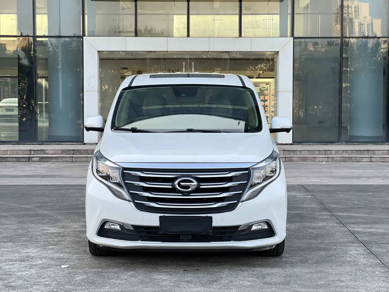 GAC Trumpchi M8  из Китая