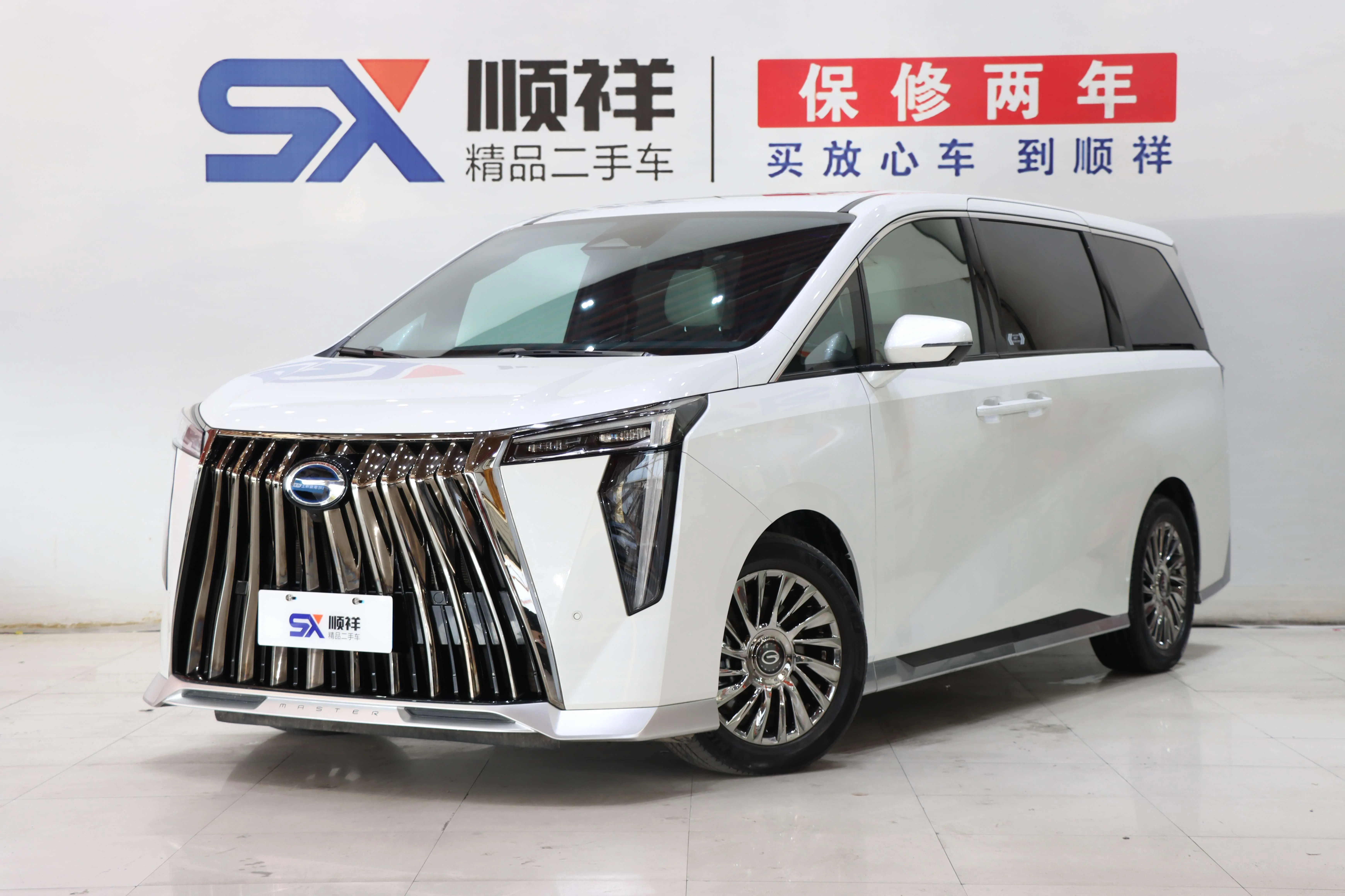 GAC Trumpchi M8  из Китая