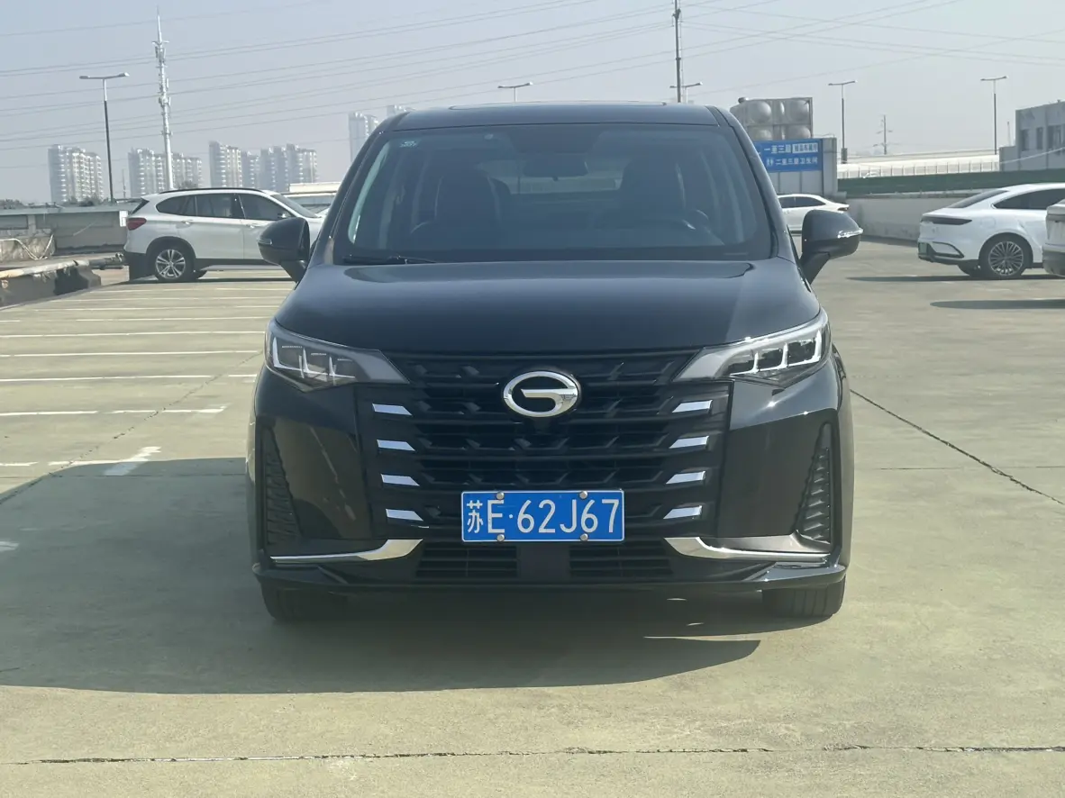 GAC Trumpchi M6  из Китая