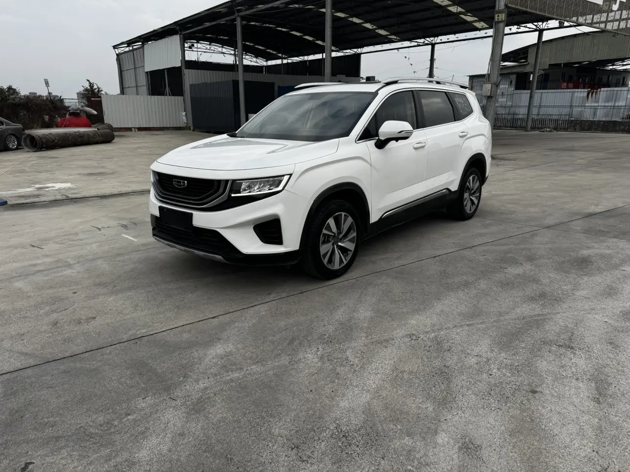 Geely Okavango  из Китая