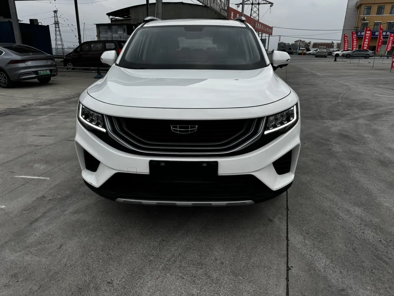 Geely Okavango  из Китая