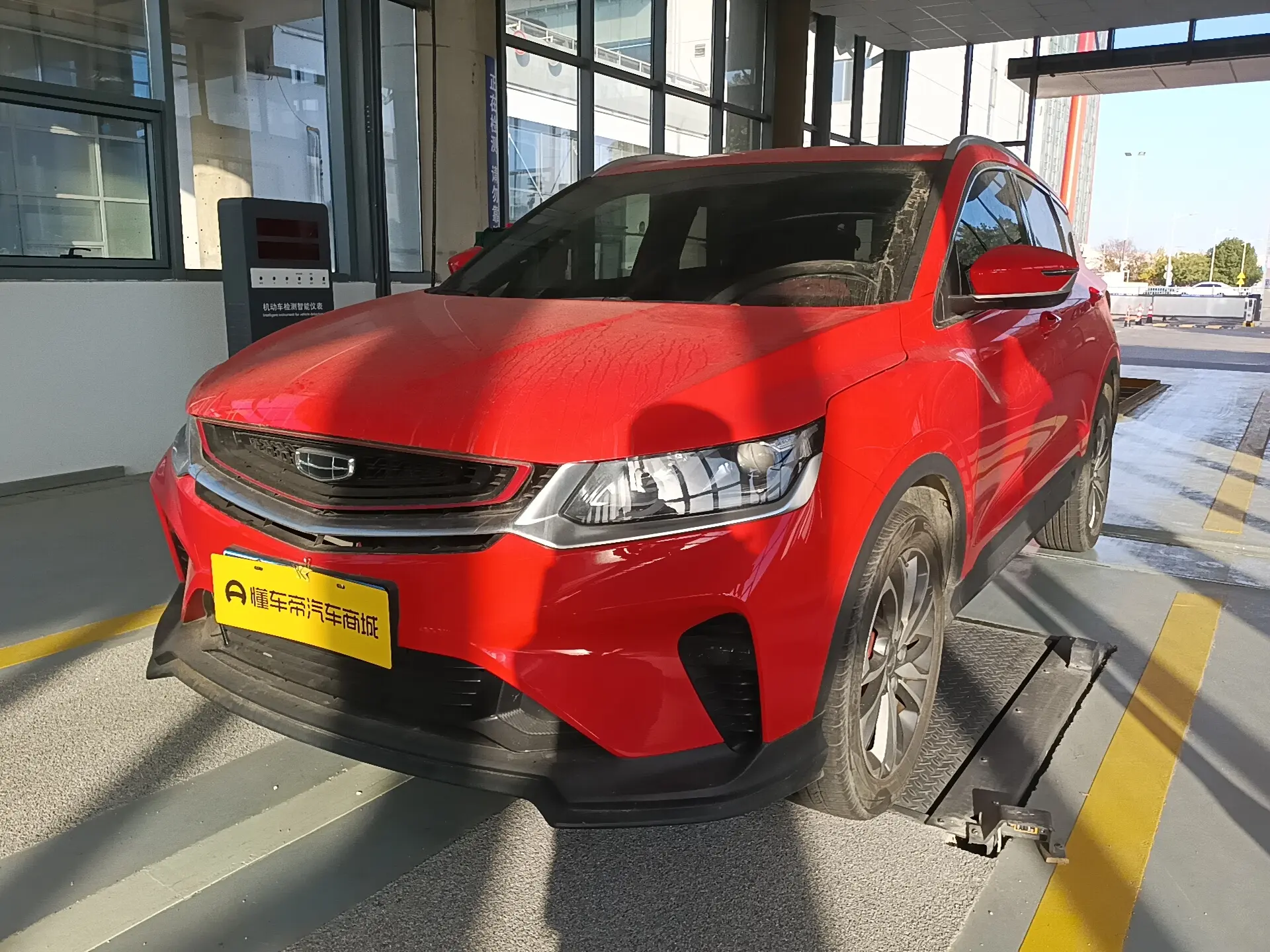 Geely Coolray SX11 (Binyue)  из Китая
