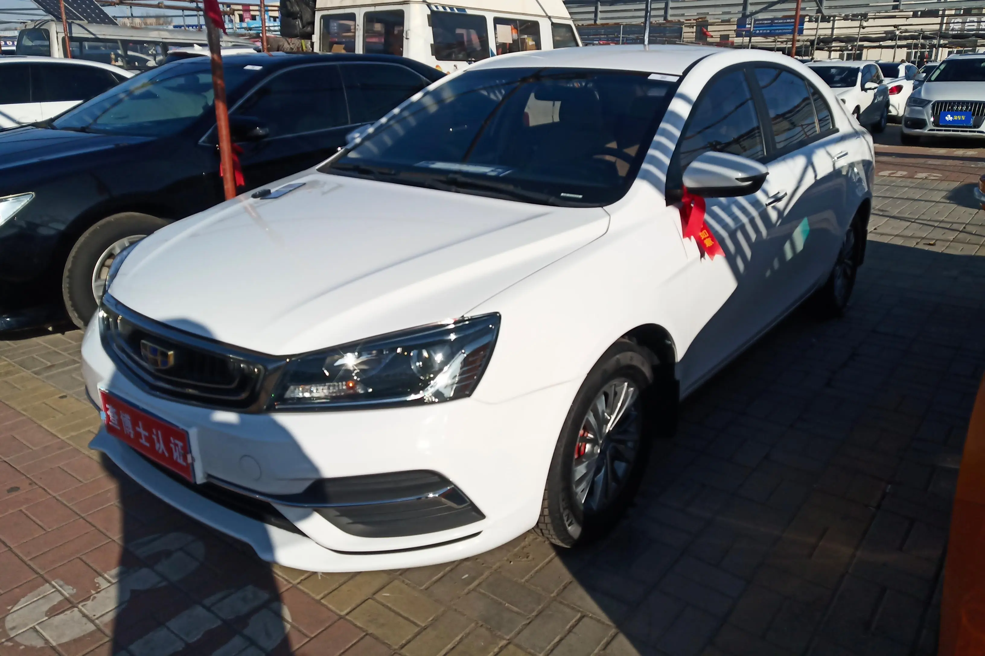 Geely Emgrand  из Китая