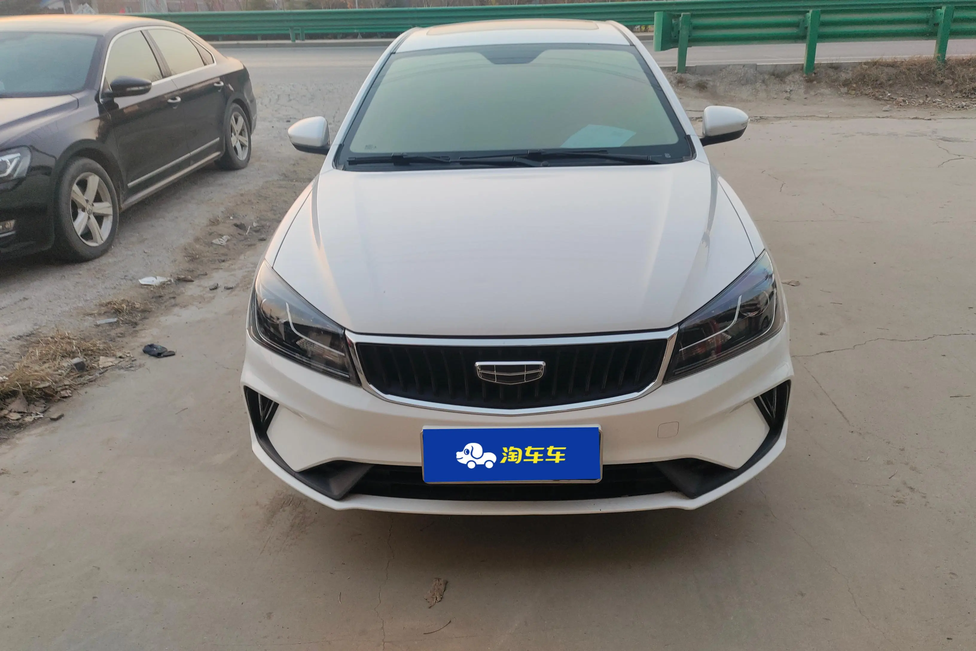Geely Emgrand  из Китая
