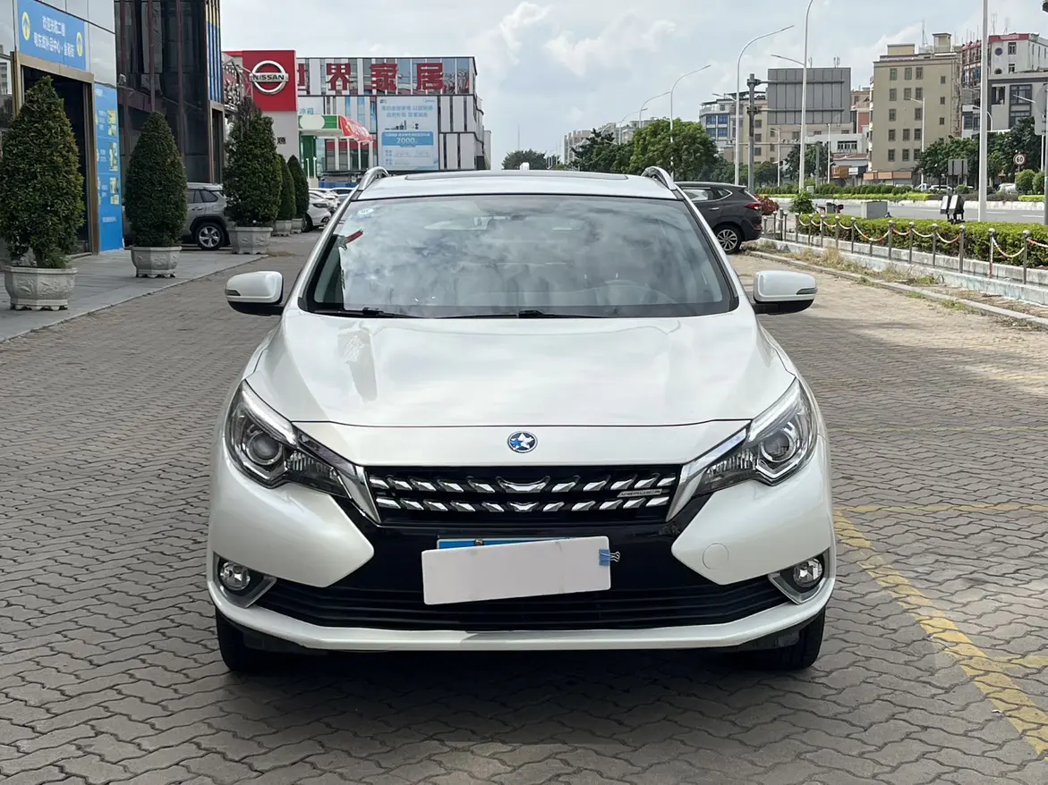 Kai Chen Venucia T90  из Китая