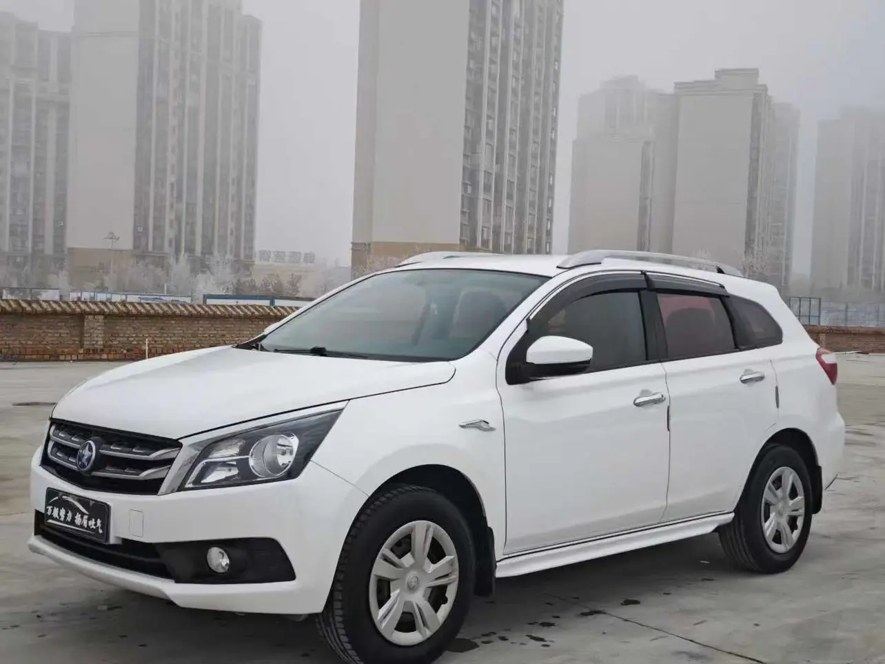 Kai Chen Venucia T70  из Китая