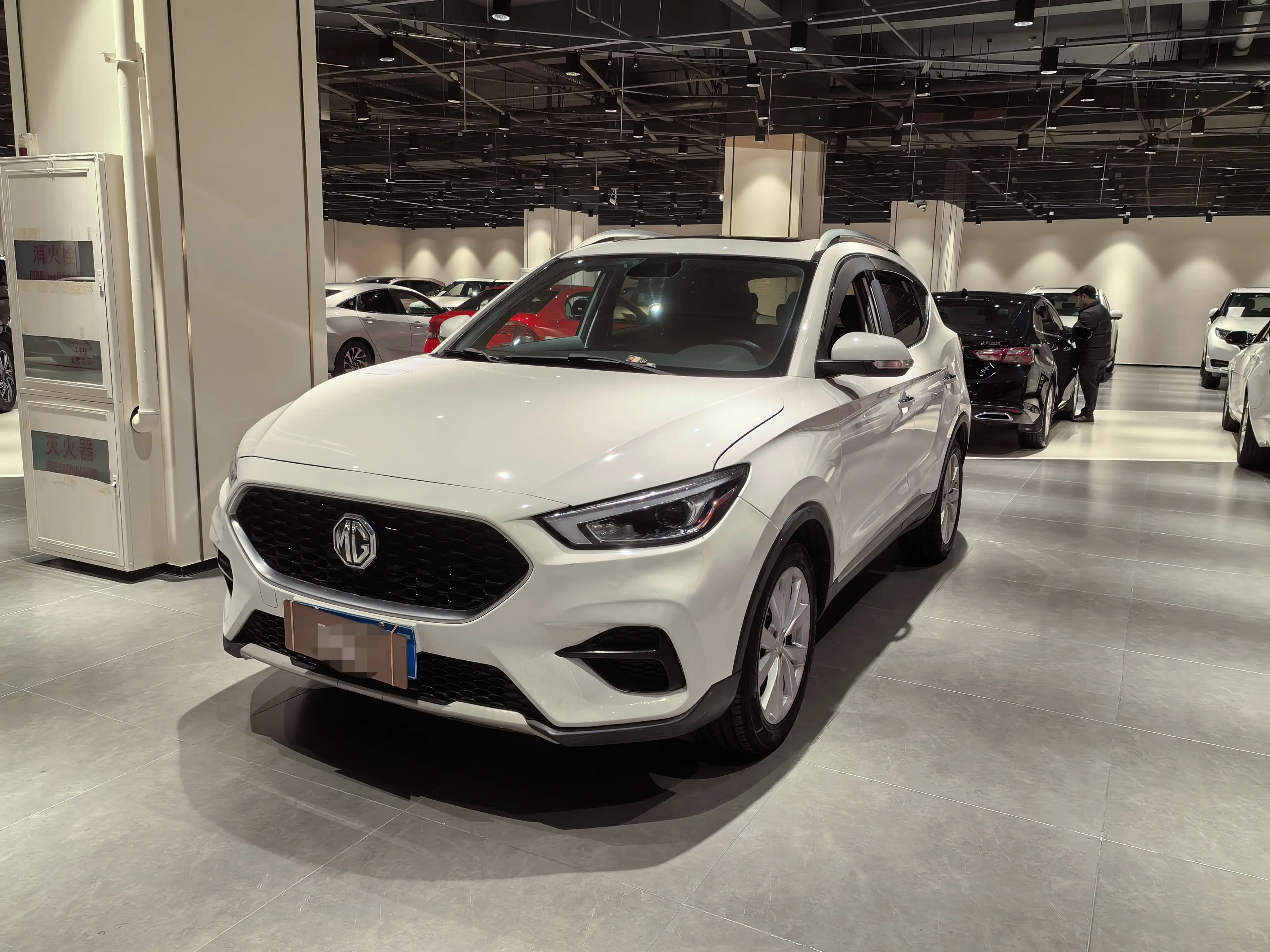 MG ZS  из Китая