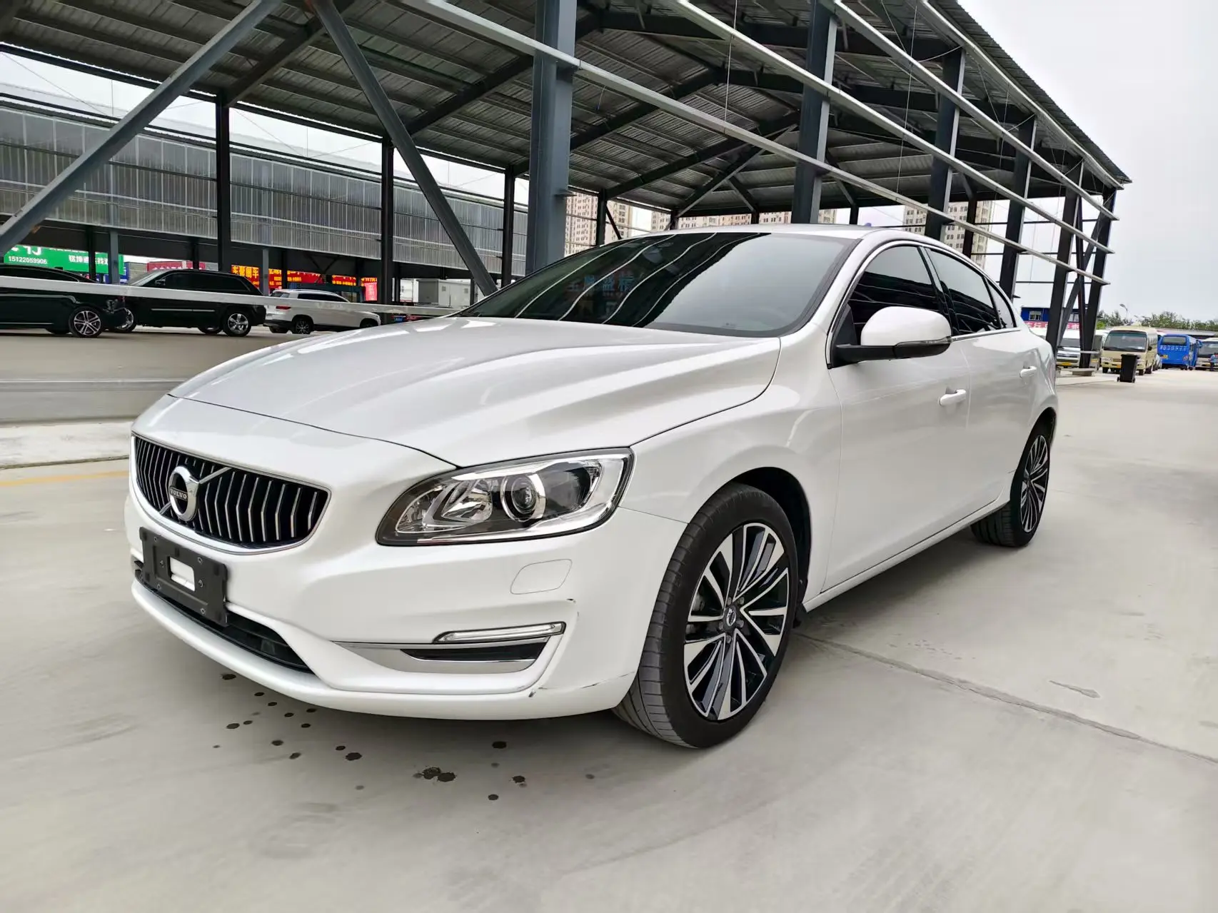 Volvo S60  из Китая