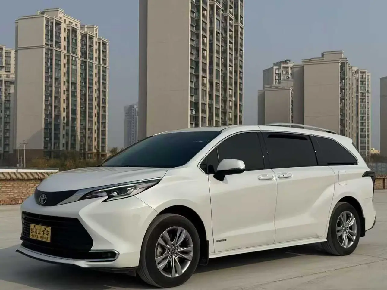 Toyota Sienna  из Китая