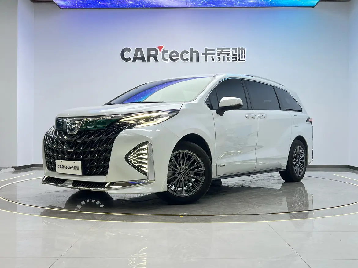 Toyota Sienna  из Китая