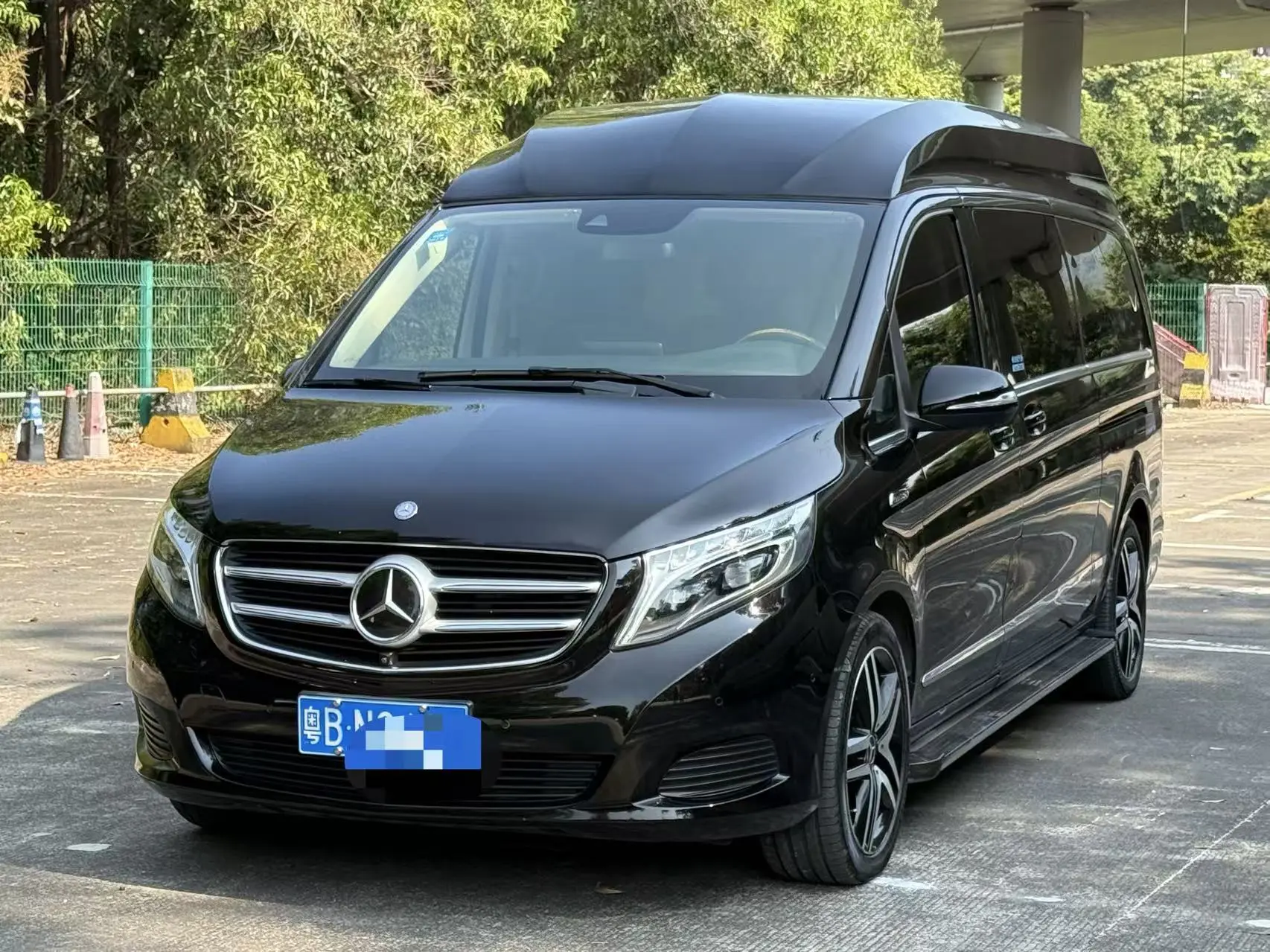 Mercedes-Benz Mercedes Benz V Class  из Китая