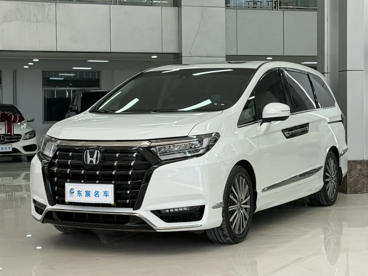 Honda Elysion (Alison)  из Китая