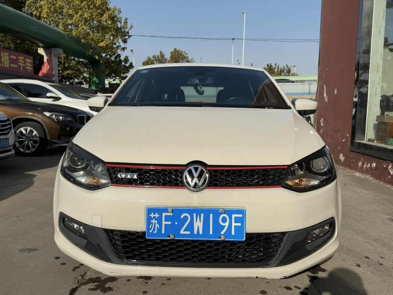 Volkswagen Polo  из Китая