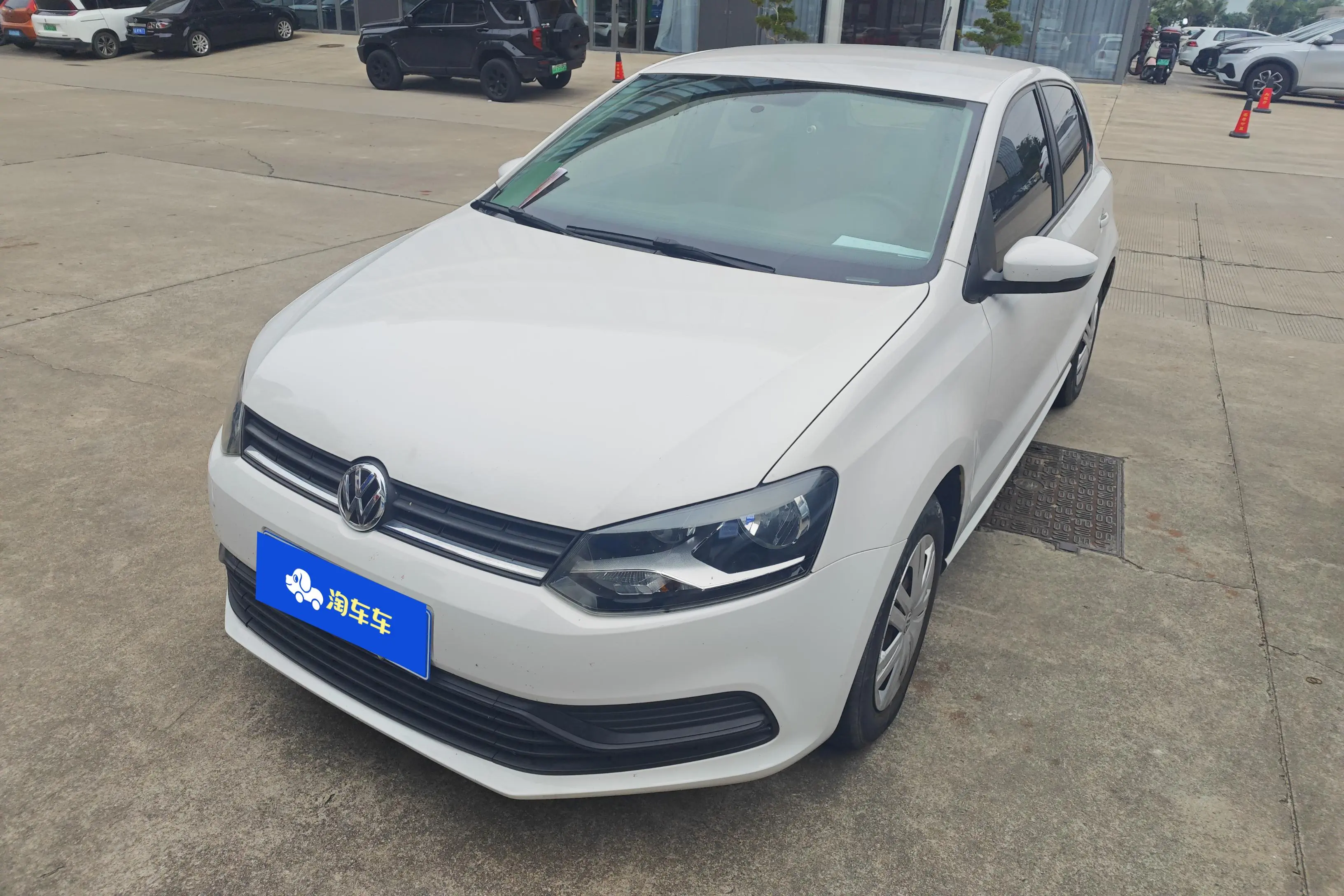 Volkswagen Polo  из Китая