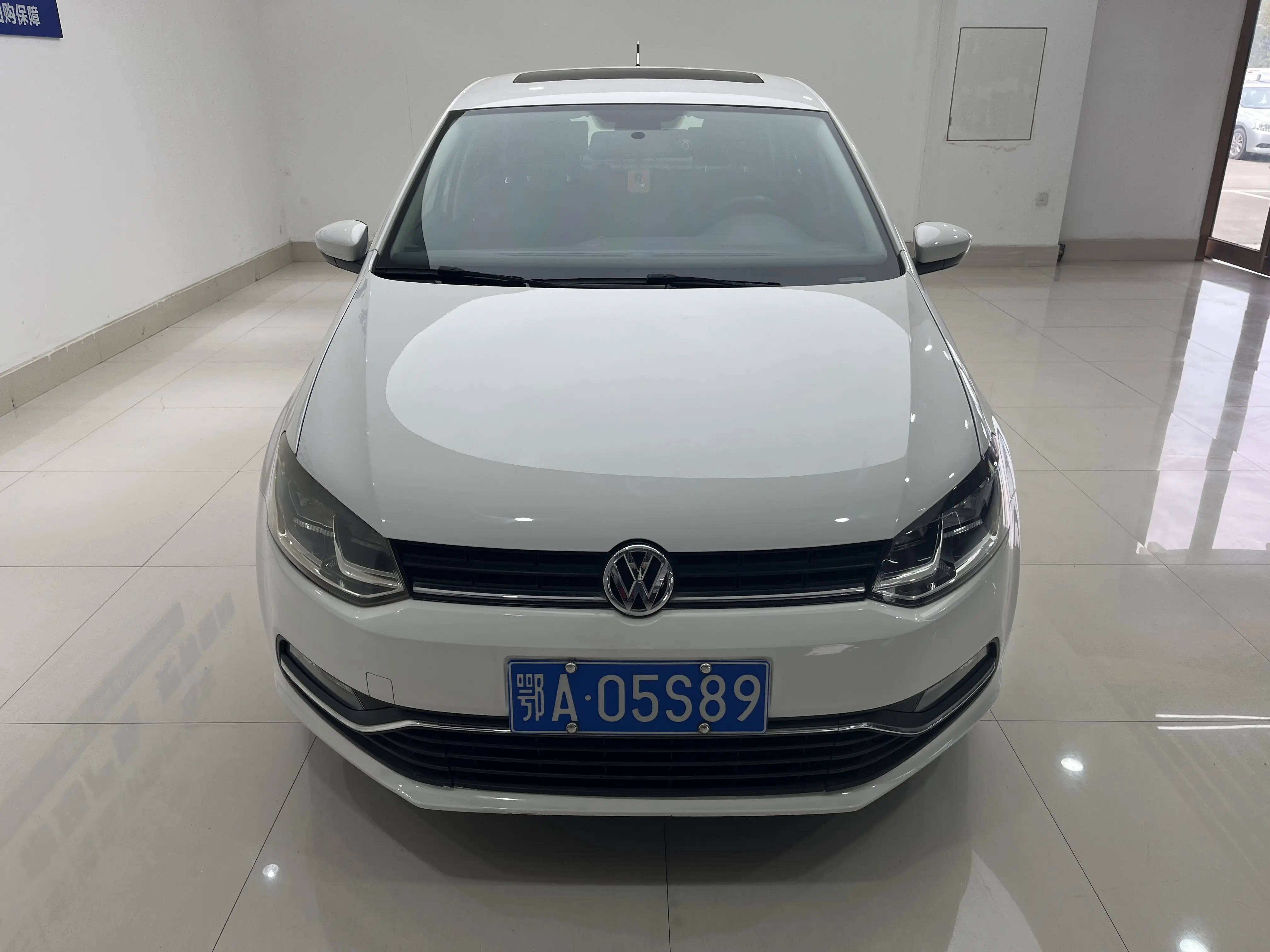 Volkswagen Polo  из Китая