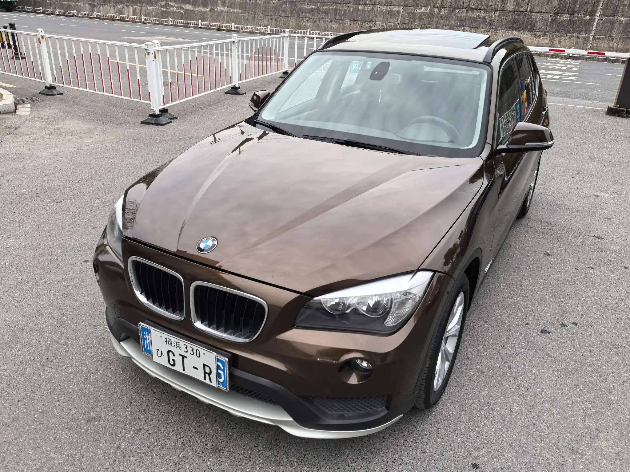 BMW X1  из Китая