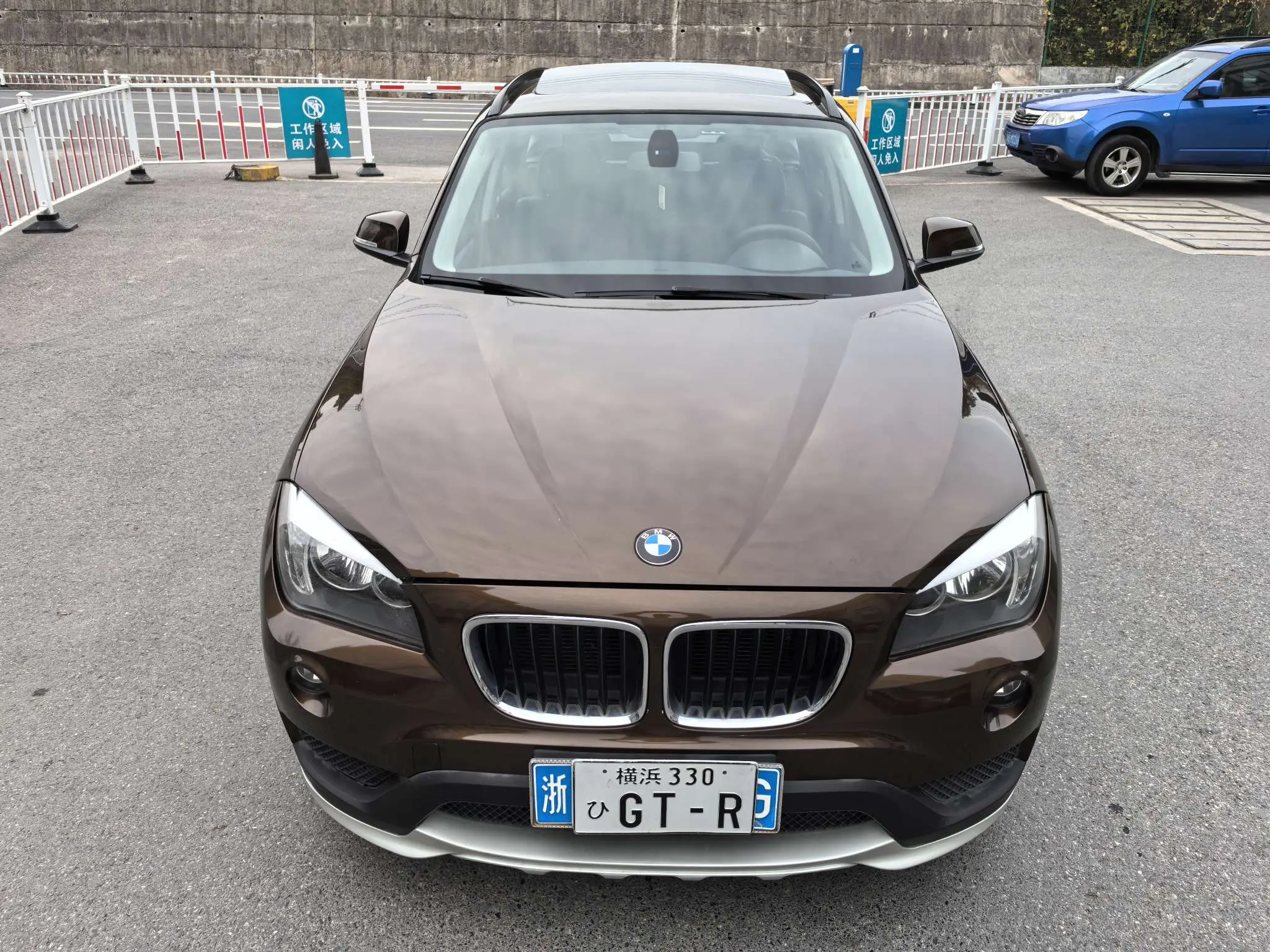 BMW X1  из Китая