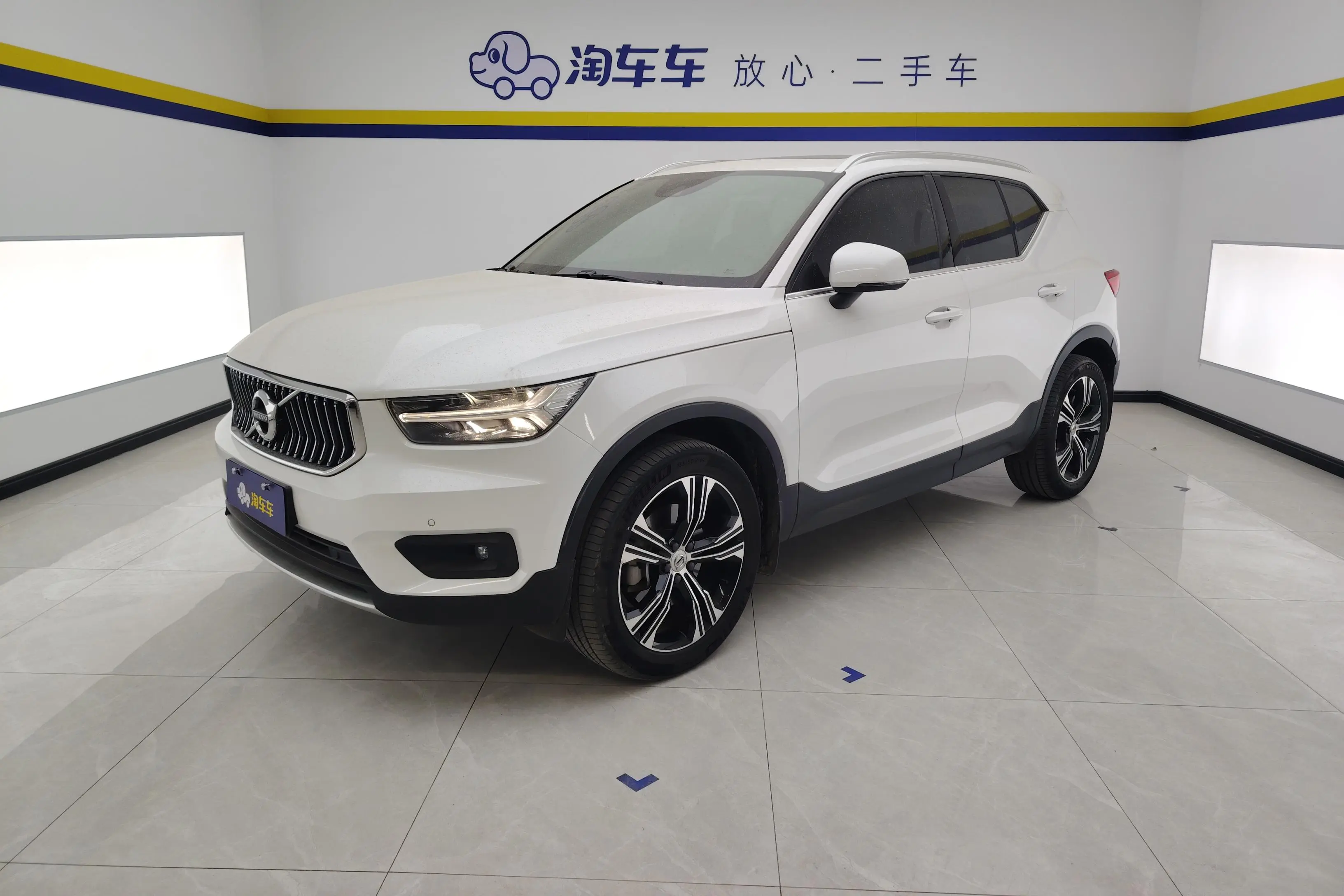 Volvo XC40  из Китая