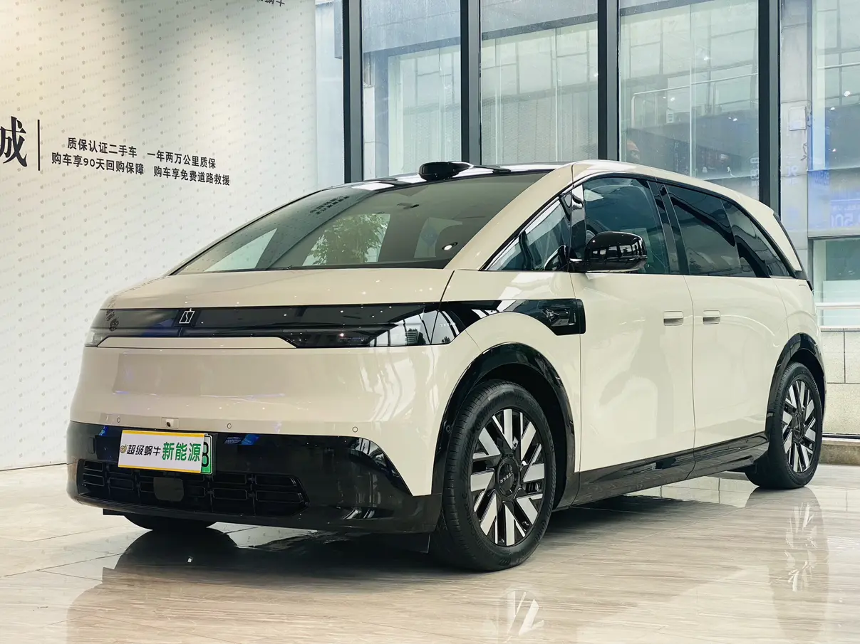 ZEEKR MIX  из Китая