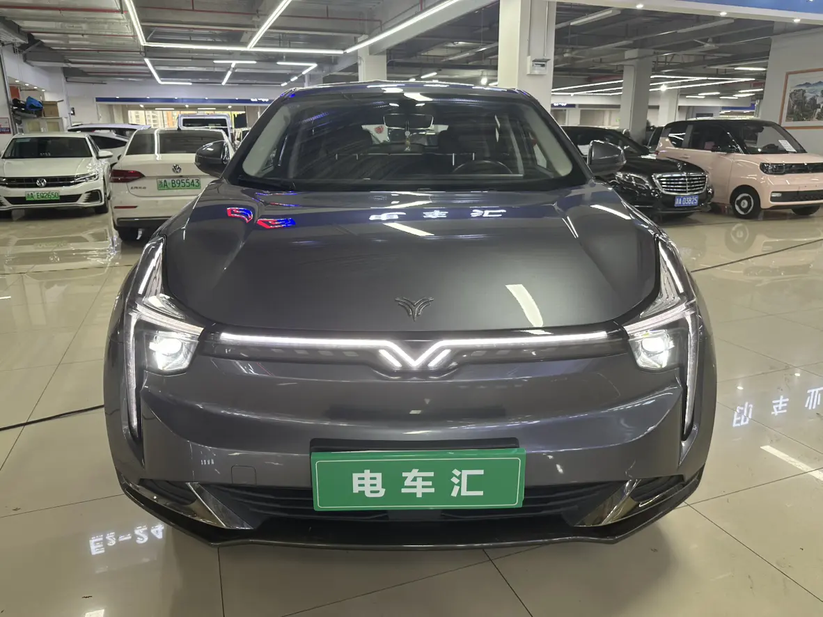 NETA NezhaU  из Китая