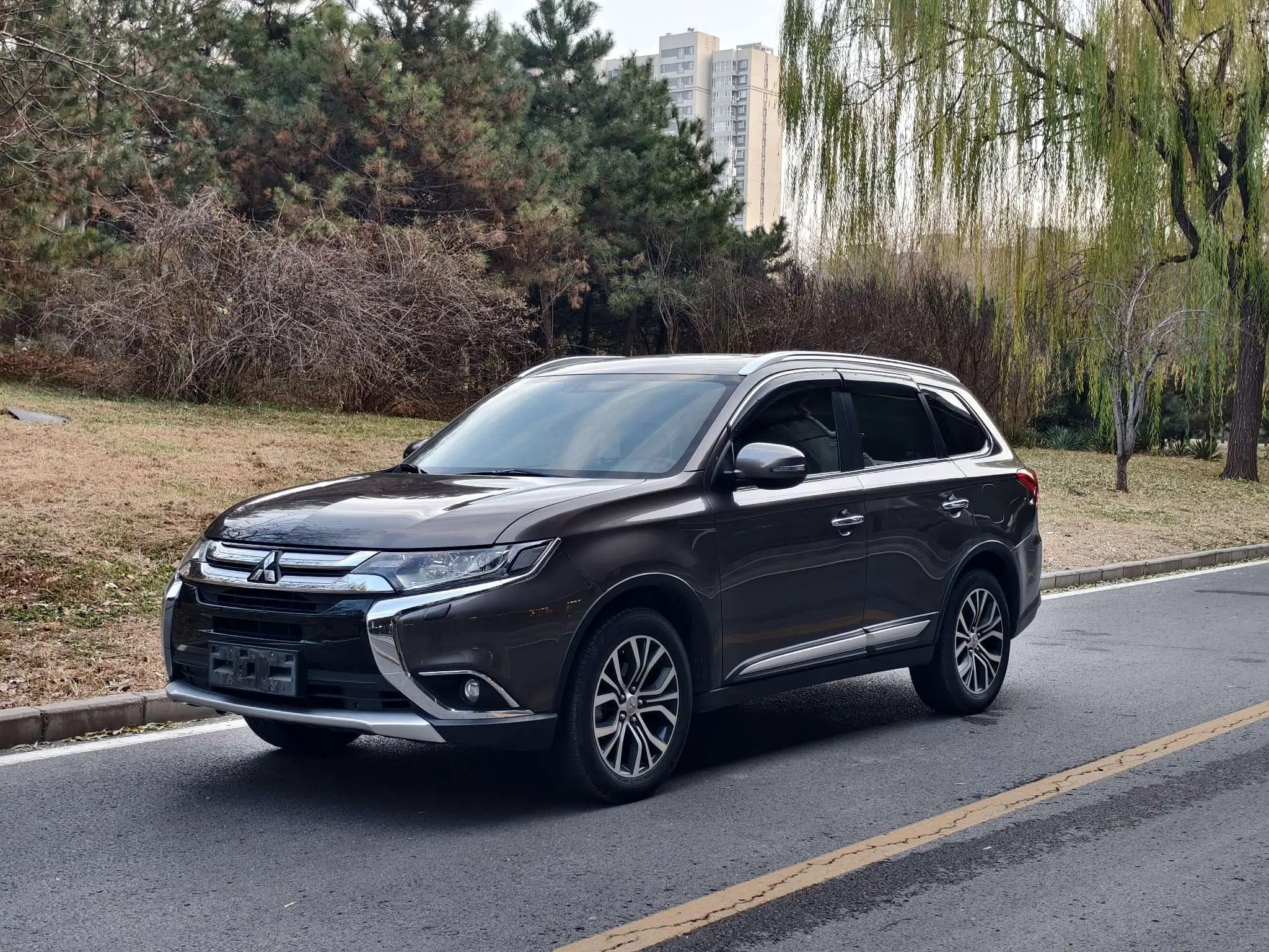 Mitsubishi Outlander  из Китая