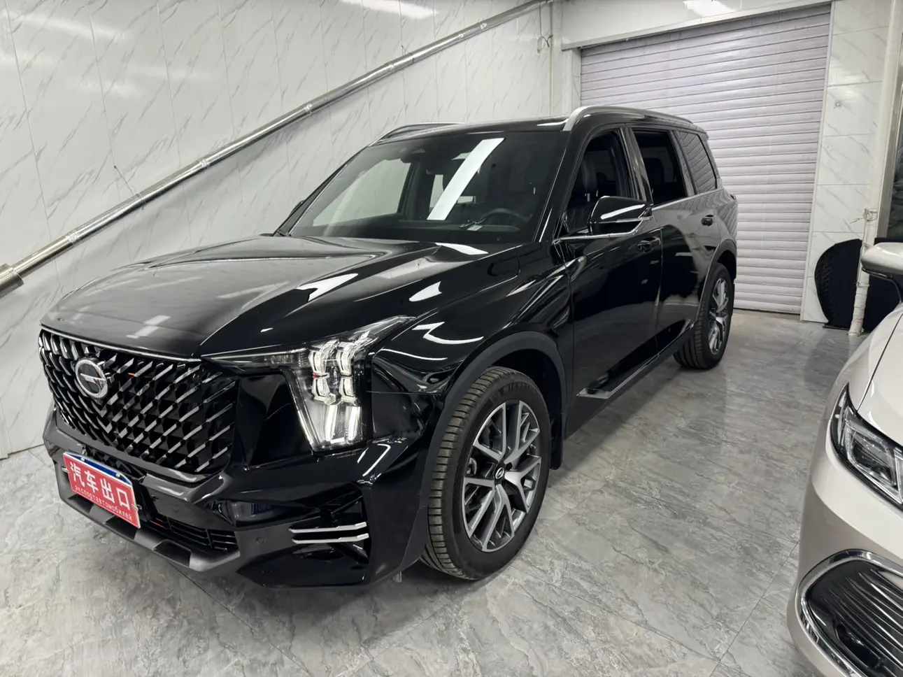 GAC Trumpchi GS8  из Китая