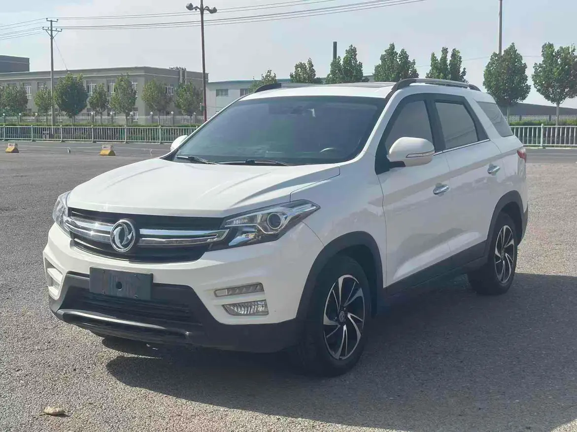 Dongfeng Scenery S560  из Китая