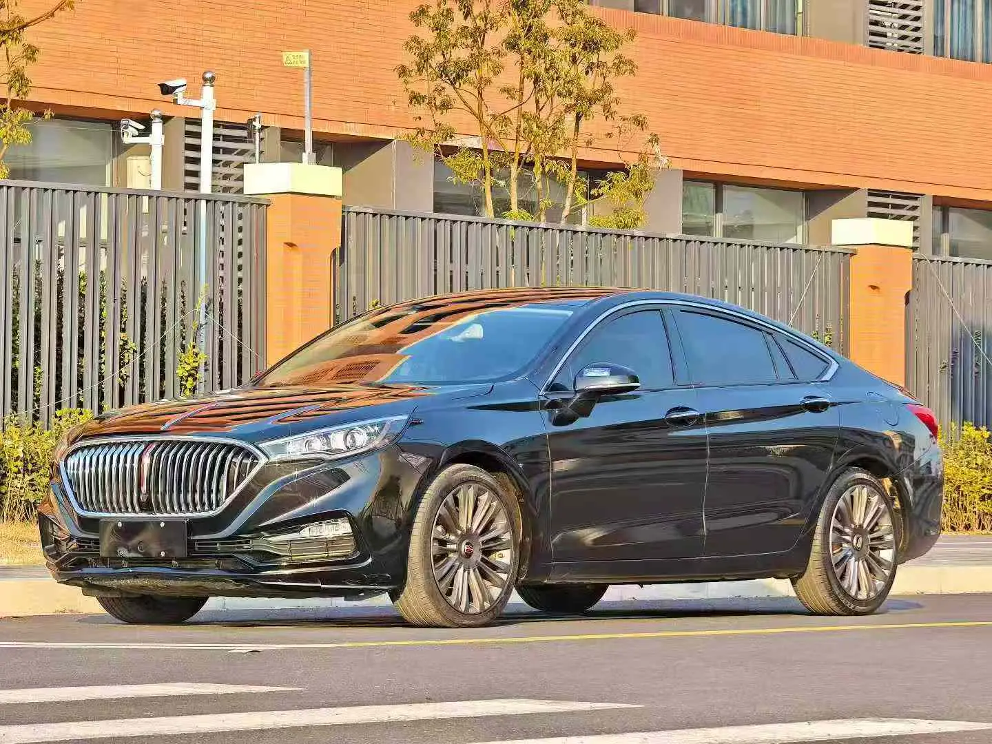 Hongqi H5 classic  из Китая