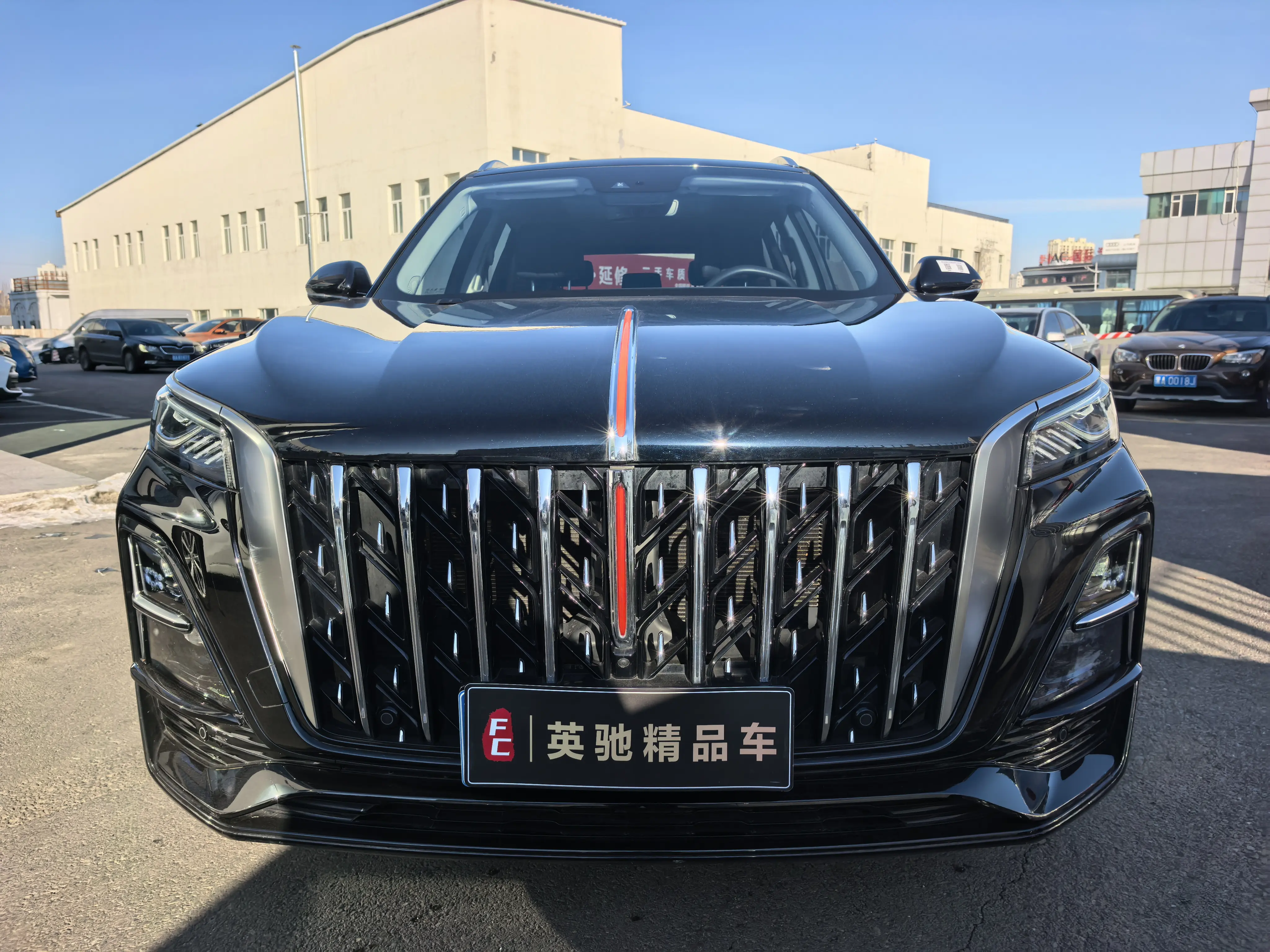 Hongqi HS5  из Китая