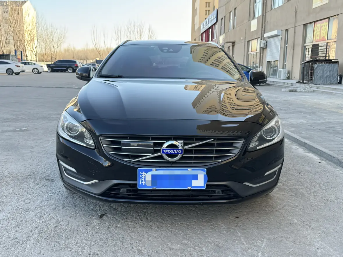 Volvo V60  из Китая