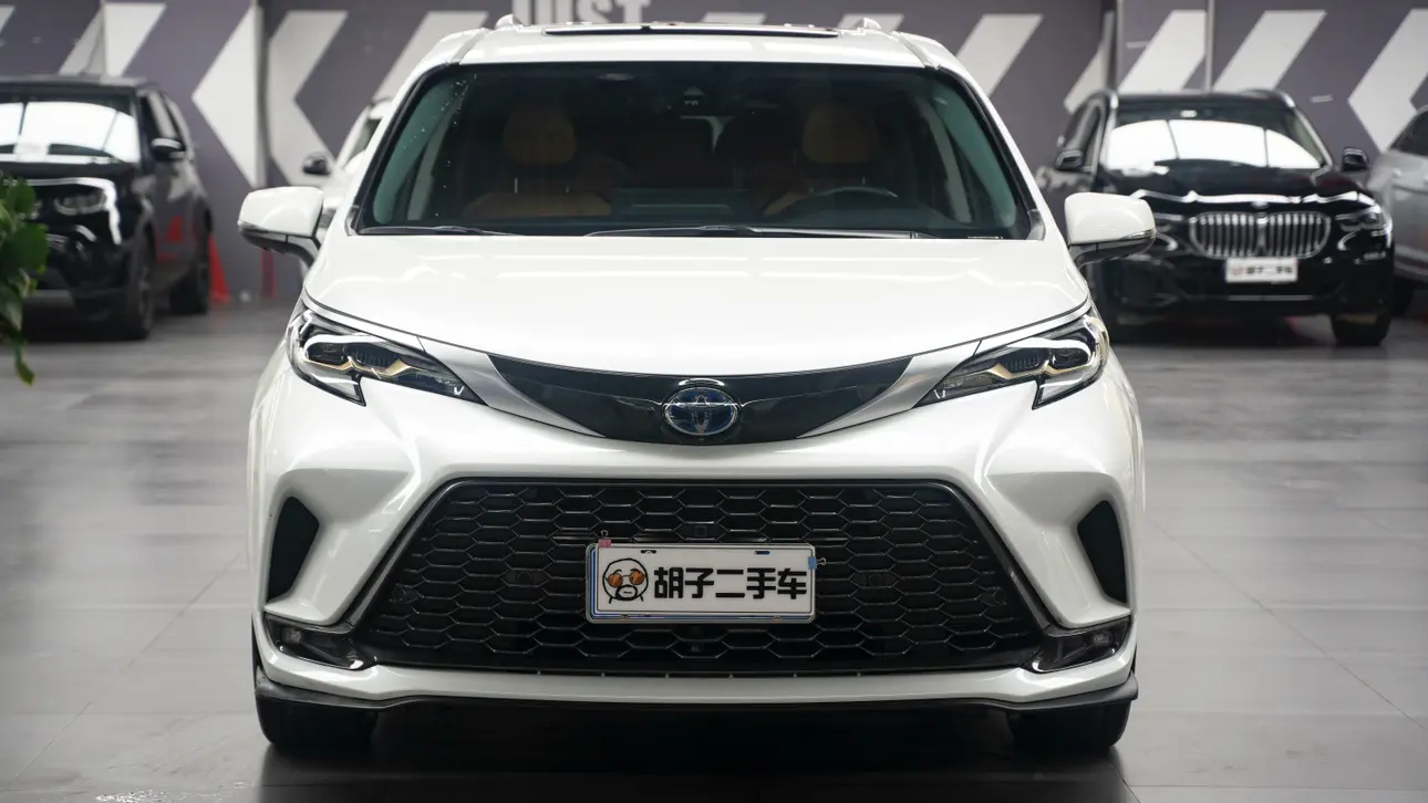 Toyota Granvia  из Китая