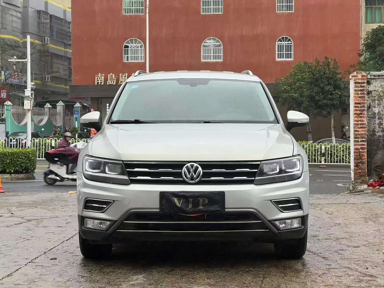 Volkswagen Tiguan L  из Китая