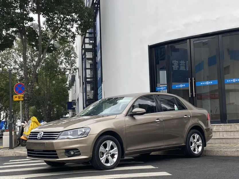 Volkswagen Bora  из Китая