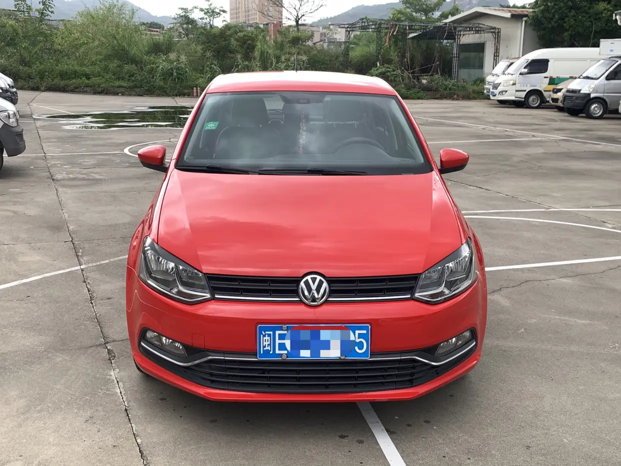 Volkswagen Polo  из Китая