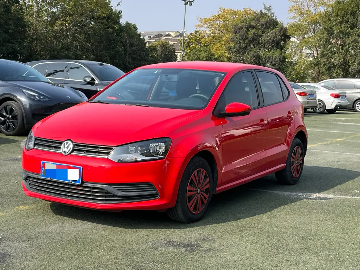 Volkswagen Polo  из Китая