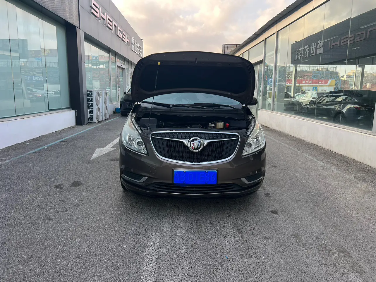 Buick GL8  из Китая