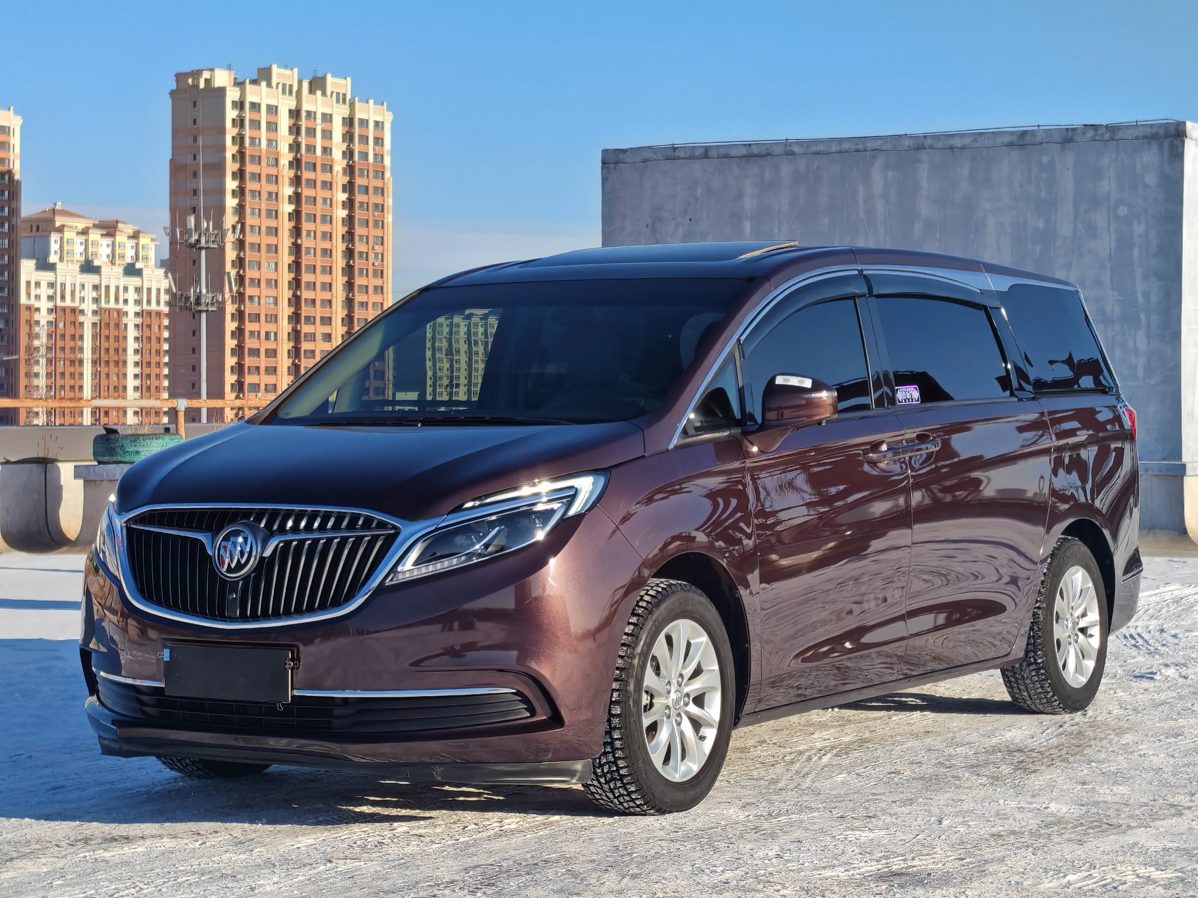 Buick GL8  из Китая