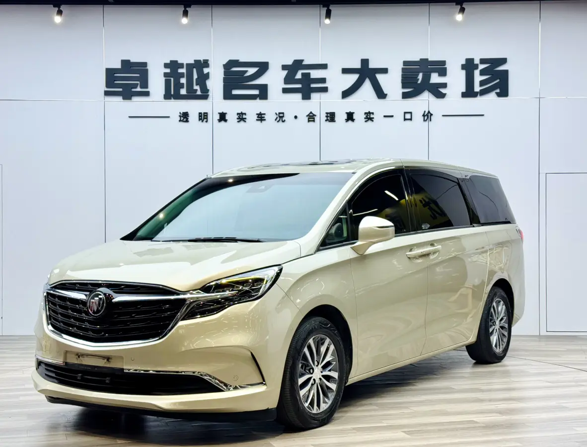 Buick GL8  из Китая