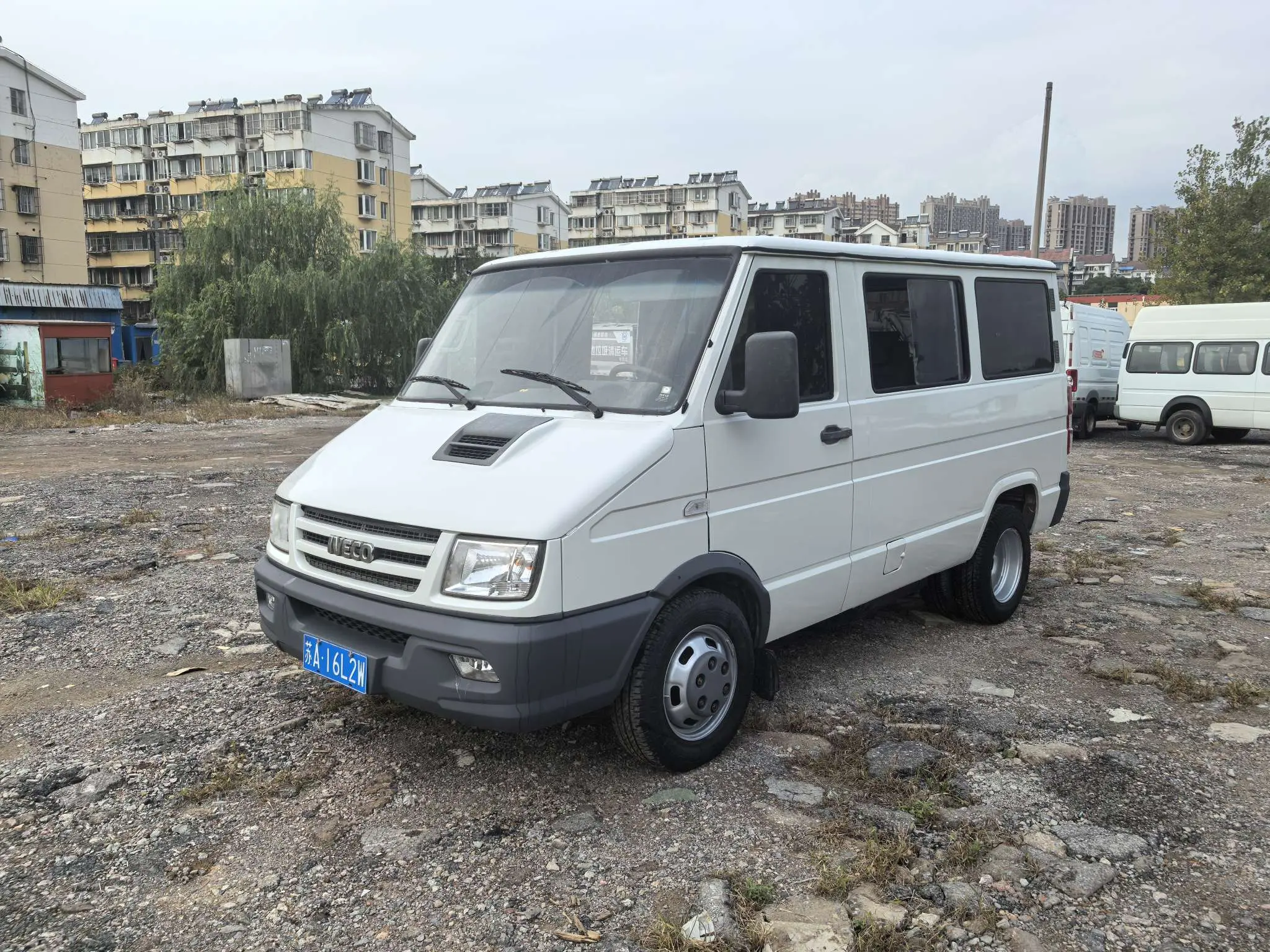 Iveco proud  из Китая