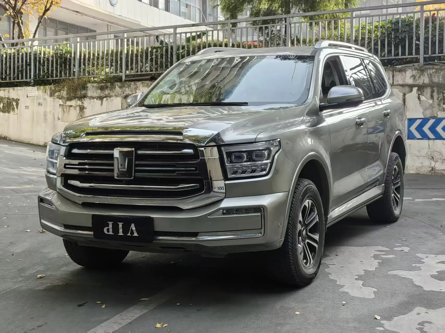 Tank 500  из Китая