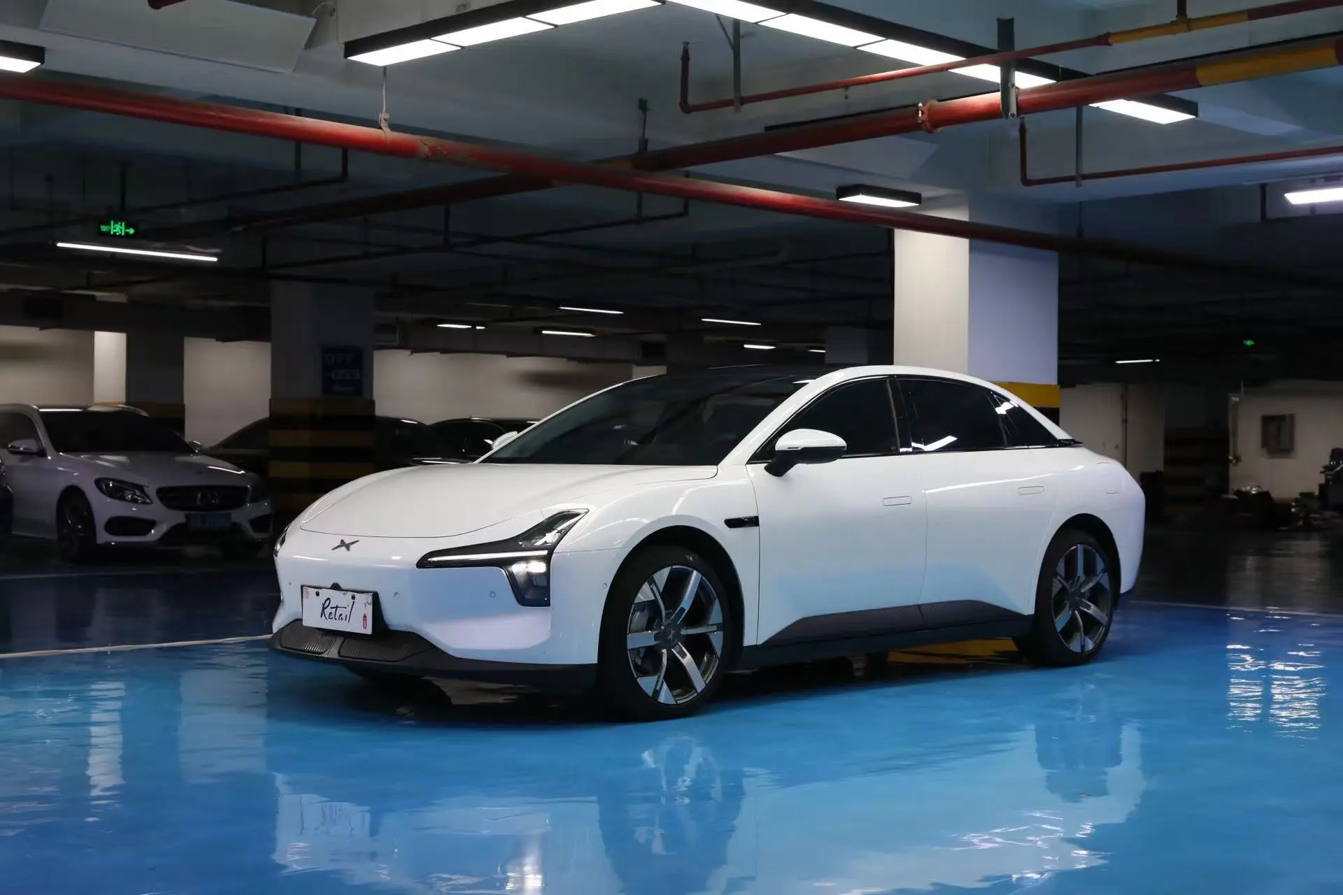 Xpeng Xiaopeng MONA M03  из Китая