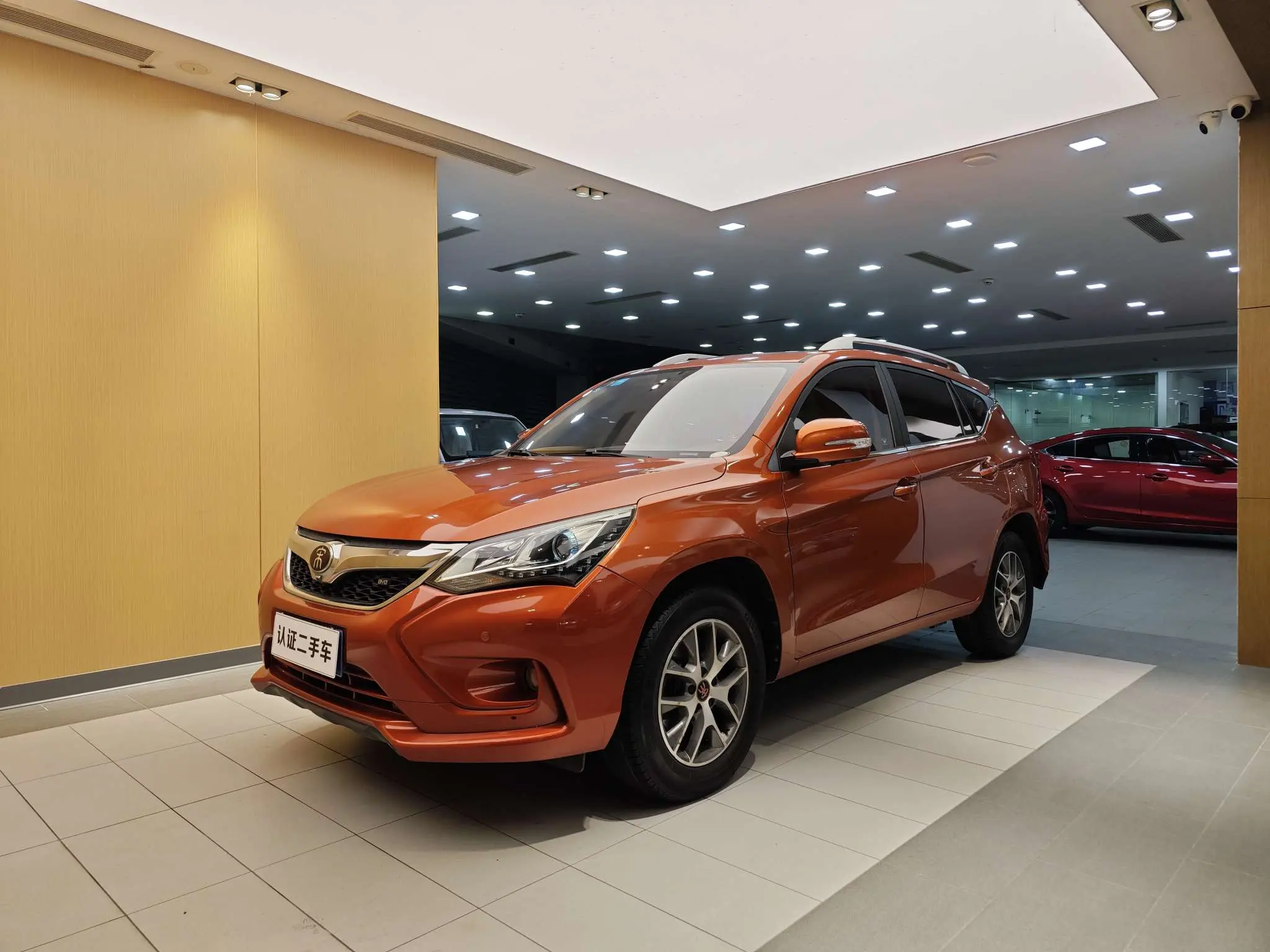 BYD Song  из Китая