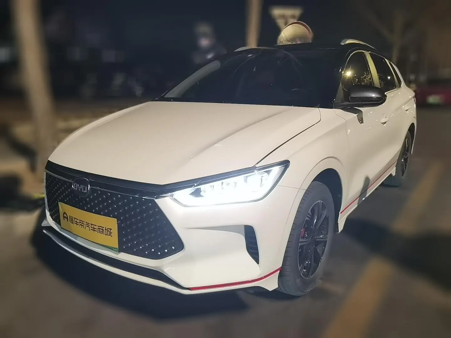 BYD e2  из Китая