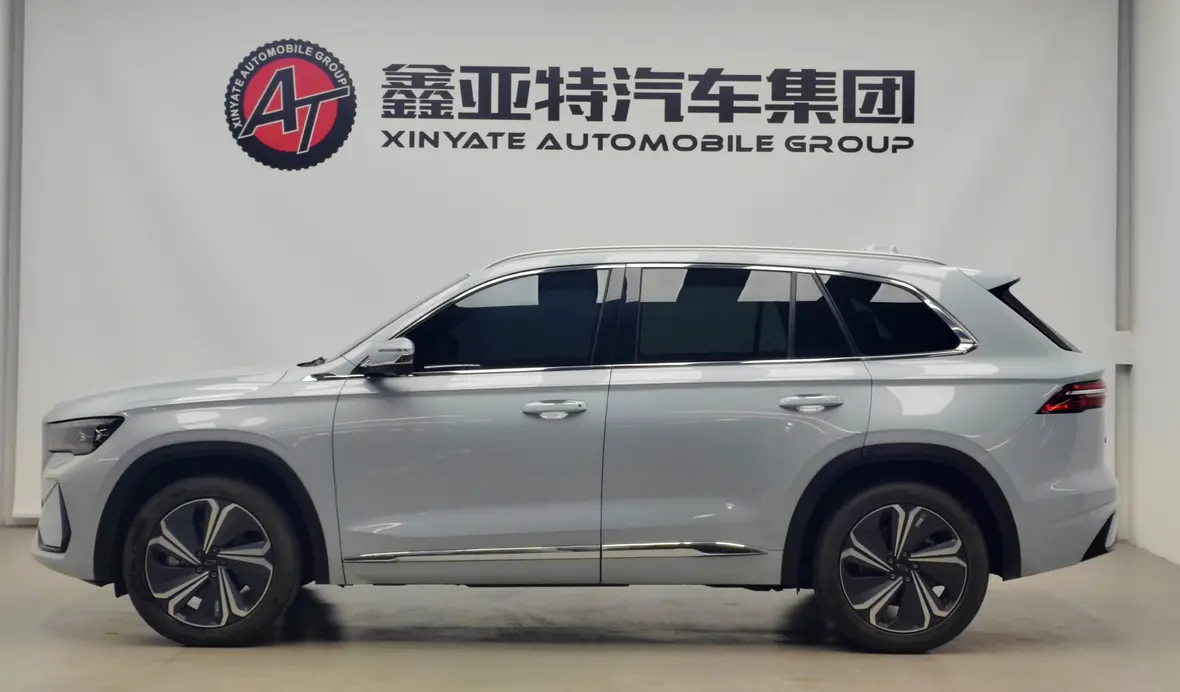 Geely Monjaro (Xingyue L)  из Китая