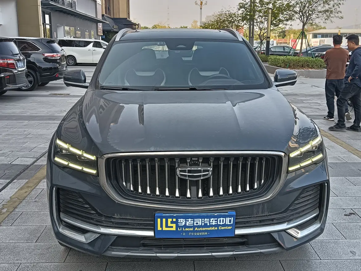 Geely Monjaro (Xingyue L)  из Китая