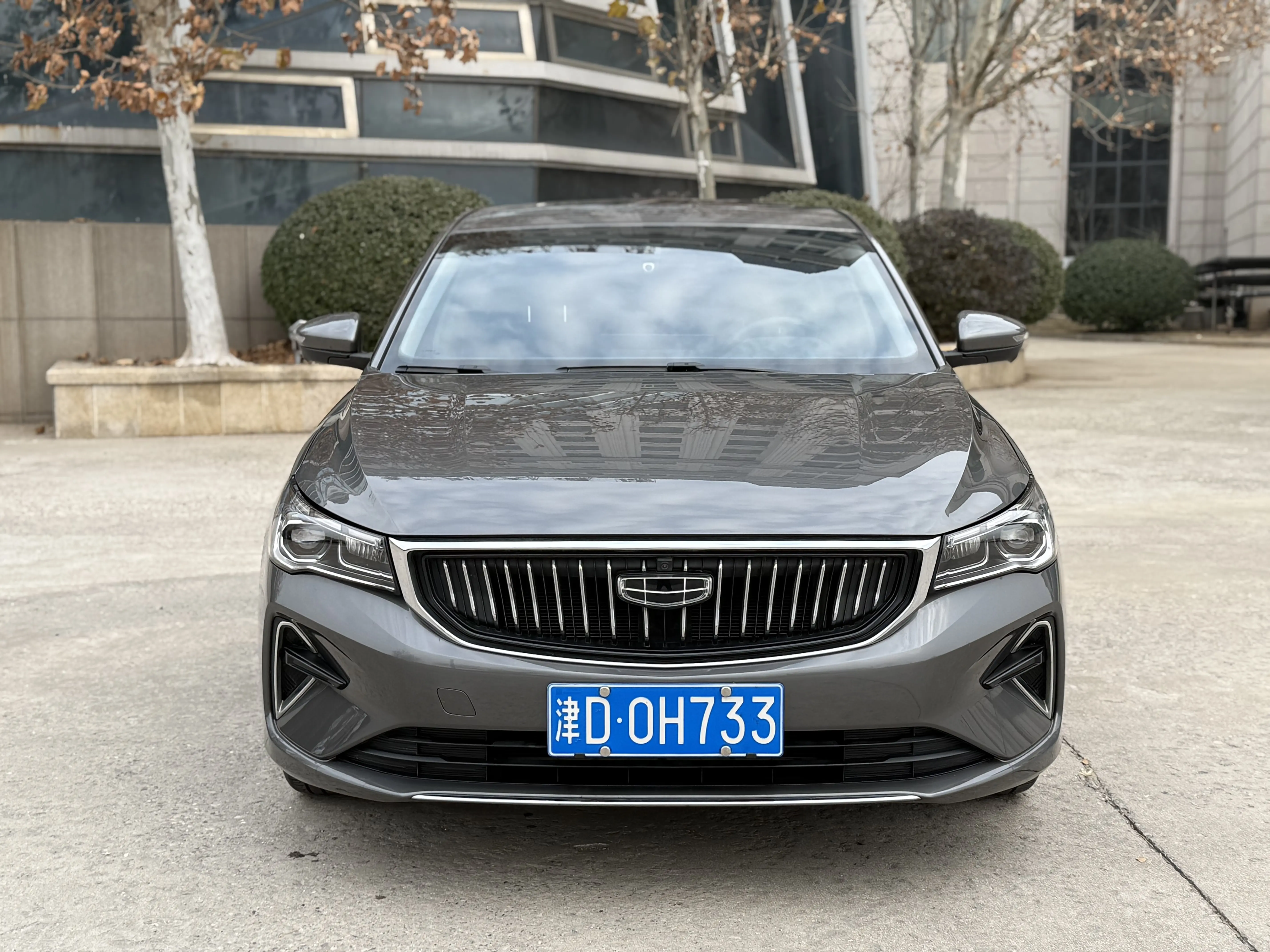 Geely Emgrand  из Китая