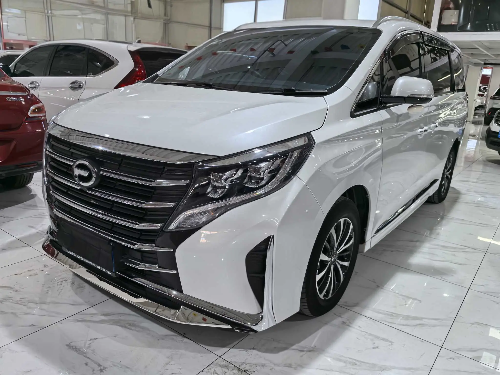 GAC Trumpchi M8  из Китая