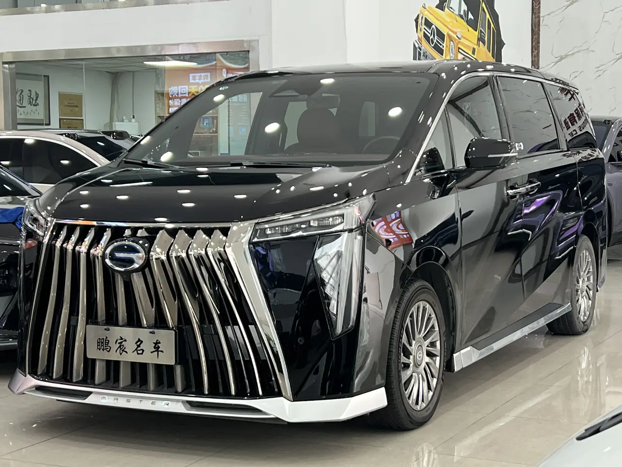 GAC Trumpchi M8  из Китая