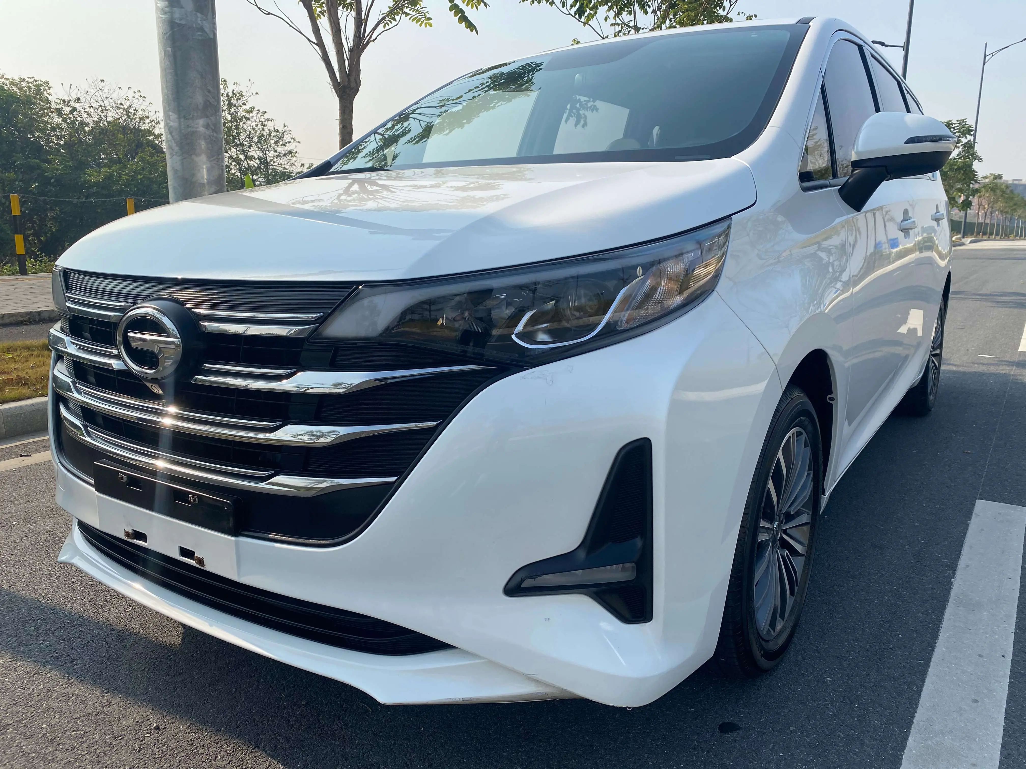 GAC Trumpchi M6  из Китая